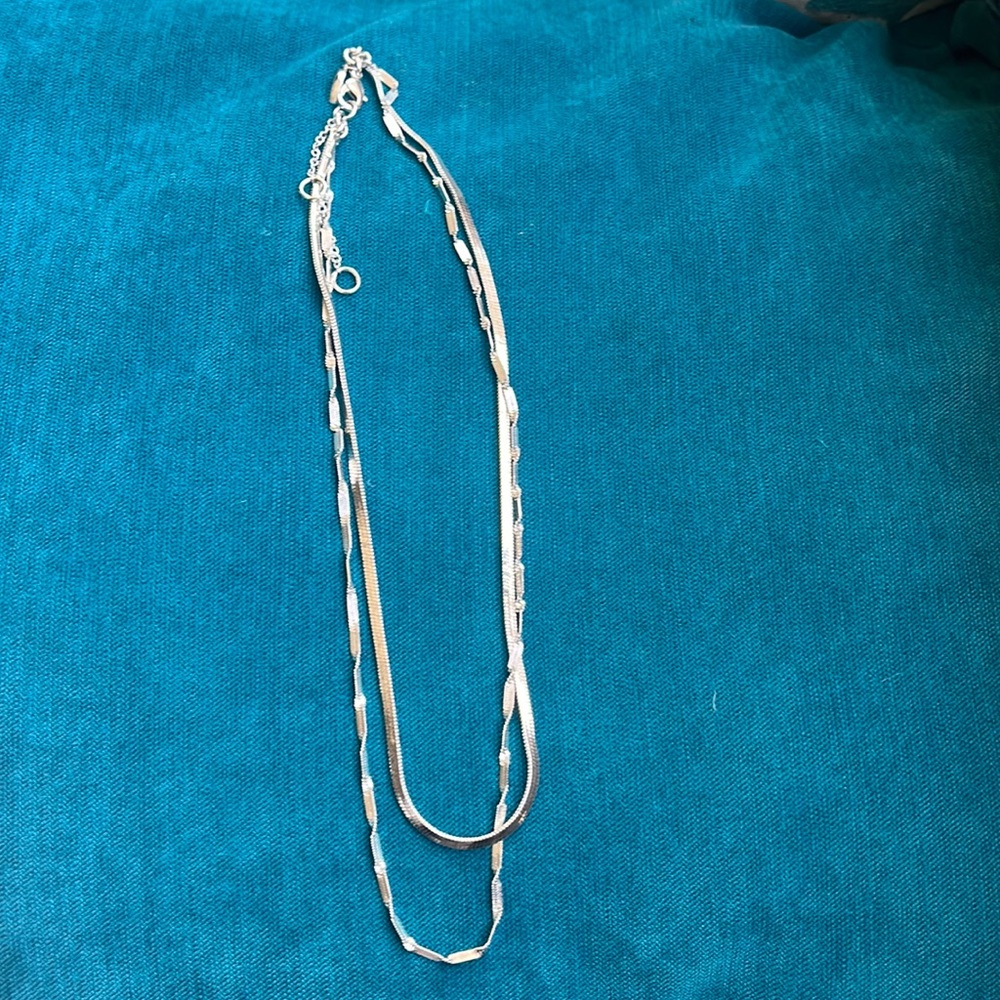 Banana Republic 2 strands silver necklace